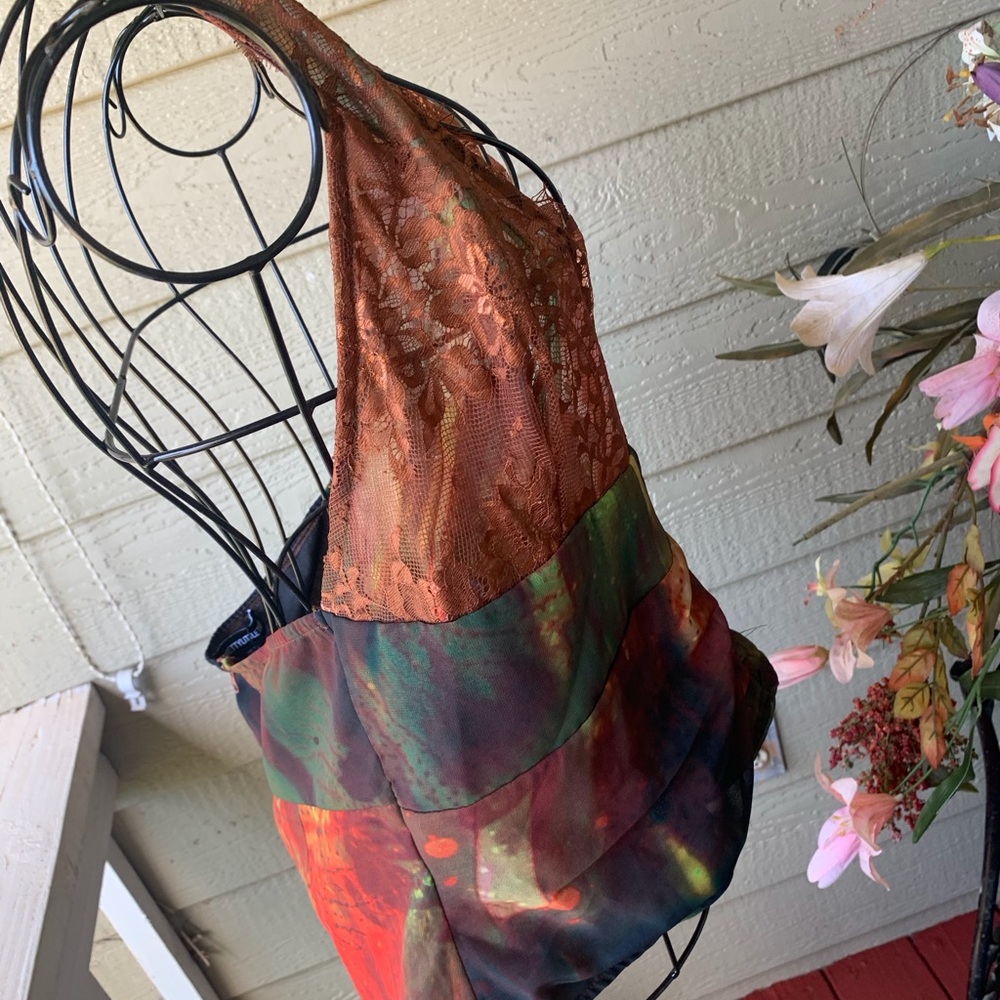 PrettyLittleThing Rust Lace and chiffon halter top - Picture 9 of 9